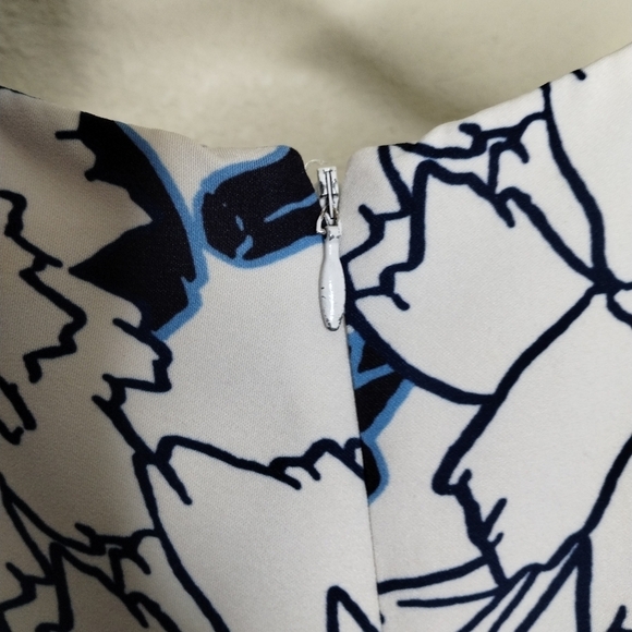 YUMI KIM Floral Showtime Dress Blue and White Size Large - Picture 4 of 8